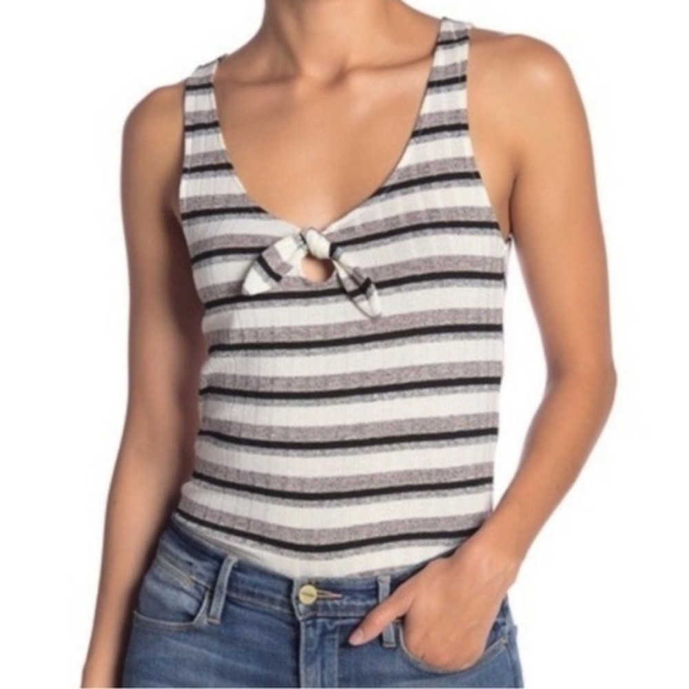 Cupcakes & Cashmere Kassia Sleeveless Ribbed Knit Tank NWT